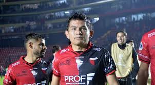 El guiño a un clásico ganado por newells en luis miguel, la serie. En Uruguay Afirman Que Penarol No Se Baja De La Pelea Por El Pulga Rodriguez Nexodiario