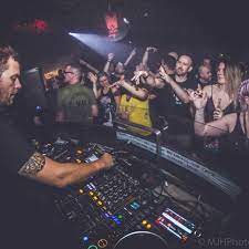 Askew is defined as looking or treating with disdain or a lack of respect. John Askew Cuckoo S 2nd Birthday Special With John Askew 3 Hr Set 25 01 2020 By Cuckoo