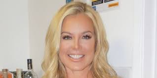 RHOC: Elizabeth Vargas Reveals How Her Past Aligns with Erika Jayne