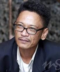 Opie, suzanna adif and tajol rush to stop her, and the movie chronicles their. Dunia Baru The Movie 2008 Mubi