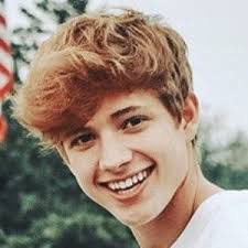 Sam Mooney's Instagram, Twitter & Facebook