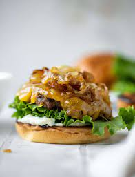 Remove from heat and set aside. Caramelized Onion Smash Burgers With Garlic Herb Aioli