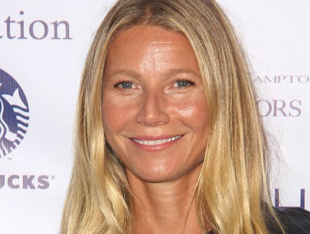 Gwyneth Paltrow Posts Photo Without Makeup- Gwyneth Paltrow Makeup ...