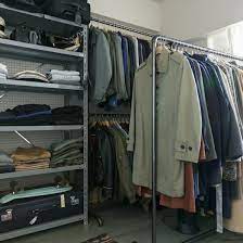 クローゼットから子供部屋まで 憧れの ヴィンテージ道具 がなじむインテリア実例 クローゼット 収納 クローゼットのデザイン インテリア 収納