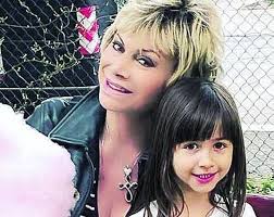 Reality television personality, singer, actress, dancer. Carmen Russo Ho Avuto Maria A 53 Anni Il Periodo Piu Bello Della Mia Vita
