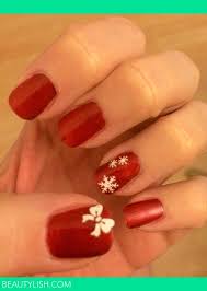 Nail art tutorials provide the best guidelines a perfect nail art pattern however if you are too bad with brushes and tools of nail art then you can totally go with decals and nail art stickers readily available. Simple Christmas Nails Laura J S Photo Beautylish