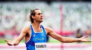 Gianmarco tamberi ha esultato per il trionfo a tokyo 2020, ma non ha dimenticato di ringraziare la sua chiara, la fidanzata che gli è stata accanto nei momenti difficili dell'infortunio. Iwhdowvdde Ncm