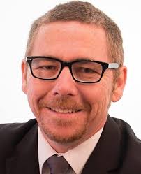 Between Stops eBook : Cairns, Serena, Piper, Eleanor, Keen, Alastair,  Laine, Viv, Cornish, Simon: Amazon.co.uk: Kindle Store