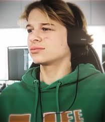 How Tall Is Biggy Norris in Feet