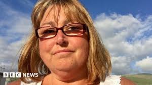 Elaine Hidden died after three calls for an ambulance, inquest hears