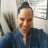 Evelyn Roman's Instagram, Twitter & Facebook