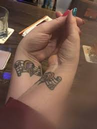 Mom tattoo design ideas, maa tatoo designs,bmaa tattoo designs, maa tattoo, tattoo photos,tatu photo. These 31 Matching Mom And Child Tattoos That Ll Make You Want To Call Your Mom