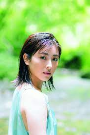 浜辺美波全新寫真集『浜辺美波写真集20』情報解禁照片搶先看！ – ATC Taiwan