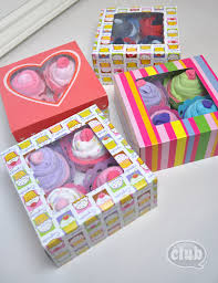 If you ever have trouble transporting cupcakes, these inserts will keep them from toppling over. Tween Cupcake Gift Box Craft Idea