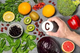 Check out this name that food image gallery. Nahrung Ist Quelle Von Vitamin C Verschiedene Naturliche Lebensmittel Reich An Vitaminen Nutzliches Essen Fur Gesundheit Und Ausgewogene Ernahrung Pravention Von Avitaminose Kleines Schneidebrett Mit Namen Des Vitamins C Draufsicht Lizenzfreie Fotos