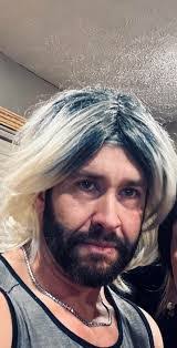 Chris Claassen's Instagram, Twitter & Facebook