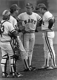 Ver más ideas sobre béisbol, tarjetas de béisbol, iván rodríguez. File University Of Texas At Arlington Mavericks Baseball Team 10009401 Jpg Wikimedia Commons