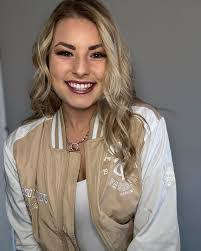 Kirsten Krull's Instagram, Twitter & Facebook