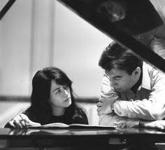 Elle y vivra pourtant de longues années, seule, puis bien plus tard avec ses trois filles, lyda, fille du chef d'orchestre robert chen, annie, fille de charles. Martha Argerich Net Worth
