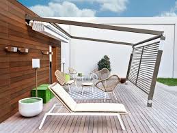 Sonnenschutz Mit Terrassenuberdachung Sonnensegel Markise Und Rollos 50 Ideen Moderner Pavillon Pergola Design Terassenentwurf