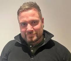 Lisa Slack's Instagram, Twitter & Facebook