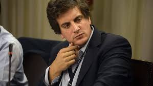 Asegura además que puede haber una sorpresa en la votación y ejemplifica con el sorpresivo resultado de los acuerdos colombianos. Schalper Y Postura De Rn En Favor A Vetar Limite A La Reeleccion Debio Haberse Consultado A Las Bases Diario Y Radio U Chile