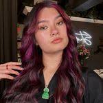 Amanda Frankhouser's Instagram, Twitter & Facebook