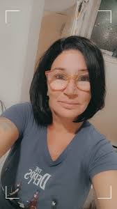 Heather Arnott's Instagram, Twitter & Facebook