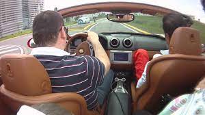 E permette una accelerazione da 0 a 100 km/h in 2,9 secondi, da 0 a 200 km/h in 7,3 secondi e una velocità massima di 330 km/h. Giro Con Una Ferrari California A Maranello Youtube