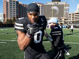 Anfernee Orji, former Vanderbilt linebacker, claimed by Tennessee Titans