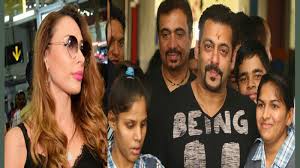 Iulia vantur latest breaking news, pictures, photos and video news. Salman Khan Inaugurates Center For Special Children With Iulia Vantur Hindi Movie News Bollywood Times