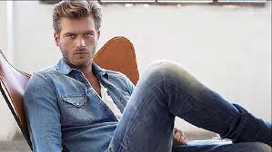 Vjen Ne Shqiperi Aktori Turk Qe Cmendi Gra E Vajza Shqiptarja Com