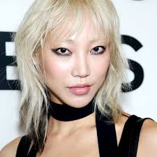 Short hair cuts heute bestellen, versandkostenfrei. 30 Medium Length Layered Haircuts To Inspire Your Fall Vibe