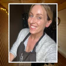 Hi. I'm looking for tennis coaching/clubs in Colchester for my teenage  daughter. Many thanks.