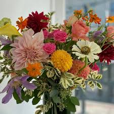 Niche & Nook Flowers (2044 Polk Street) Floral Delivery - DoorDash