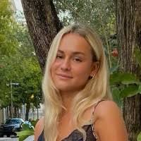 100+ "Manuela Luna" profiles