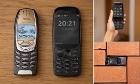 Our new calling plans include calls to uk landlines and uk mobiles, day or night, with just one monthly price or simple flat rate to pay. Nokia Is Releasing A New Version Of Its 6310 Brick Phone And Yes It Still Has Snake Daily Mail Online