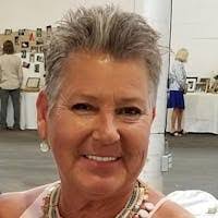 Liane Mann's Instagram, Twitter & Facebook