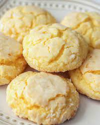 I used 2 eggs, a yellow cake mix with pudding, 1/2 cup of oil, 2 teaspoons vanilla, and 1 1/3 cups quick cooking oatmeal. Gooey Butter Cookies Recipe Video Lil Luna