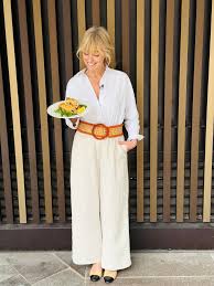 Spanish Chicken & Rice This simple one-pot supper is packed with the  delicious flavours of chorizo, paprika, garlic and olives to give your  taste buds a fresh sensation. It's a sort of