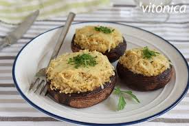 De esta manera, compartimos contigo algunas propuestas de cena sencillas y ligeras para acostarte sin pasar hambre e ir perdiendo peso gradualmente. 23 Recetas De Cenas Ligeras Para Adelgazar Sin Pasar Hambre