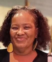 Edith Campbell's Instagram, Twitter & Facebook