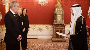 المملكة داعمة لموقف مصر والسودان المتوازن في أزمة السد. Ø³ÙÙŠØ± Ø§Ù„Ø¥Ù…Ø§Ø±Ø§Øª ÙŠÙ‚Ø¯Ù… Ø£ÙˆØ±Ø§Ù‚ Ø§Ø¹ØªÙ…Ø§Ø¯Ù‡ Ù„Ø±Ø¦ÙŠØ³ Ø§Ù„Ù†Ù…Ø³Ø§