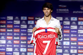 Joao felix apparently has no plans to leave atletico madrid for paris. Fussball Topclubs Warten Auf Dominoeffekt Sport Orf At