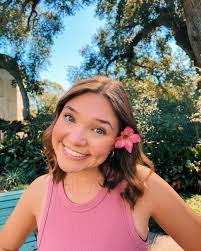 Micah Barker's Instagram, Twitter & Facebook