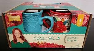 Ree drummond is gathering her friends for a new year brunch. Kitchen Dining Bar 4 The Pioneer Woman Holiday Medley Christmas Holiday Mugs Cheer Set Of 14 Oz Yaguesa Es