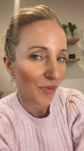 Paula Day's Instagram, Twitter & Facebook