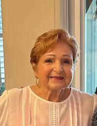 Martha Paris's Instagram, Twitter & Facebook