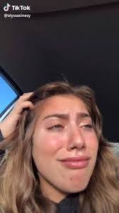 Alyssa Sines's Instagram, Twitter & Facebook