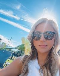 Cassandra Langley's Instagram, Twitter & Facebook